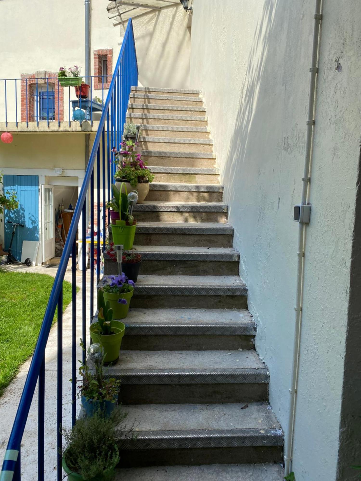 Haut De Jardin Dans Une Maison Dijon Eksteriør billede